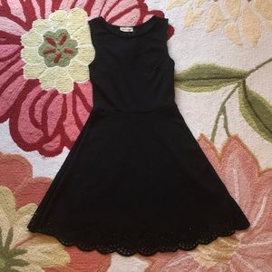 NWT Black sleeveless dress w scalloped bottom